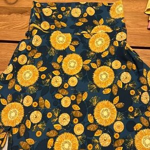 Lularoe skirt